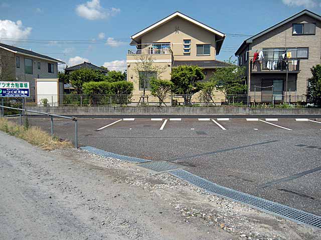 マツオカ駐車場